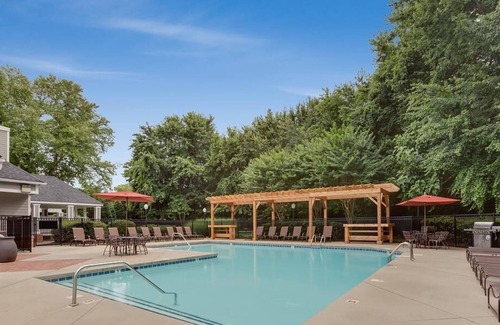 Winston - Salem Apartment | Experience Crowne Club Apartments in Downtown Winston Salem