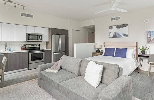 Downtown Miami Apartment | Landing at Flow Miami - Studio in Downtown Miami