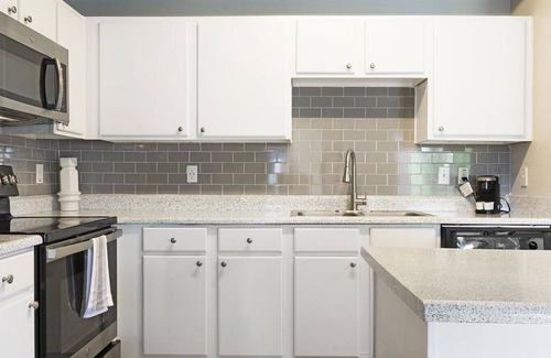 Euless Apartment | Enjoy Family-Friendly Stays at Franciscan At Bear Creek