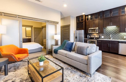 Vickery Meadow Apartment | Discover Comfort at Galleries at Park Lane - Vickery Meadow