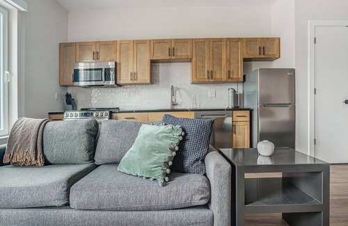 Kensington Apartment | Landing at Hagert and York - Studio in East Ken.