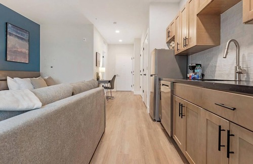 Kensington Apartment | Landing at Hagert and York - Studio in East Ken.