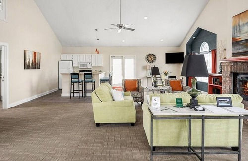 Fort Wayne Apartment | Inviting Island Club - 1 Bedroom in Downtown Fort Wayne