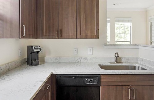 West Chester Apartment | Perfect Retreat at Jefferson: 2 Bedrooms in West Goshen