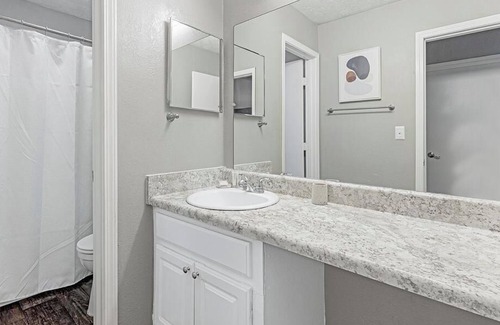 Peachtree Corners Apartment | Discover Lakeside Retreat: 2 Bedroom Getaway in Peachtree Corners
