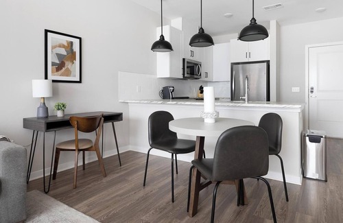 Huntsville Apartment | Landing at Laurel at Dry Creek - 1 Bedroom in E.