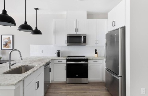 Huntsville Apartment | Landing at Laurel at Dry Creek - 1 Bedroom in E.