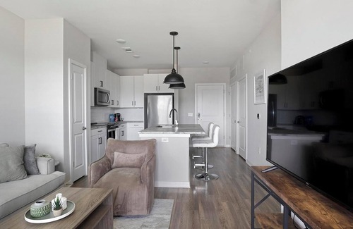 Huntsville Apartment | Landing at Laurel at Dry Creek - 1 Bedroom in E.