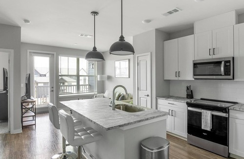 Huntsville Apartment | Landing at Laurel at Dry Creek - 1 Bedroom in E.