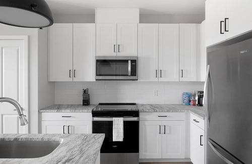 Huntsville Apartment | Landing at Laurel at Dry Creek - 1 Bedroom in E.