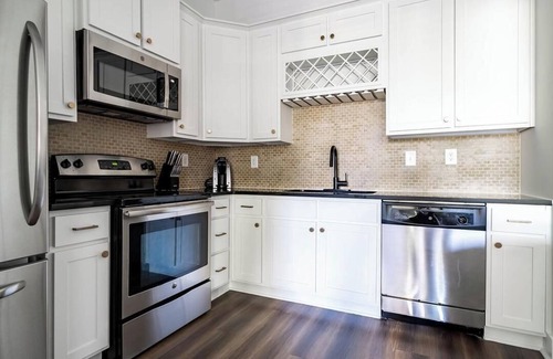 Cary Apartment | Landing at Lofts at Weston Lakeside - 1 Bedroom in Cary