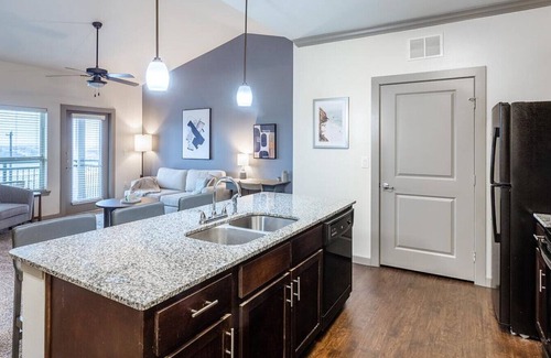 Georgetown Apartment | Comfortable 1 Bedroom at Madison in Downtown Georgetown