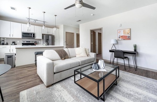 Knoxville Apartment | Landing at One Riverwalk - 1 Bedroom in South K.