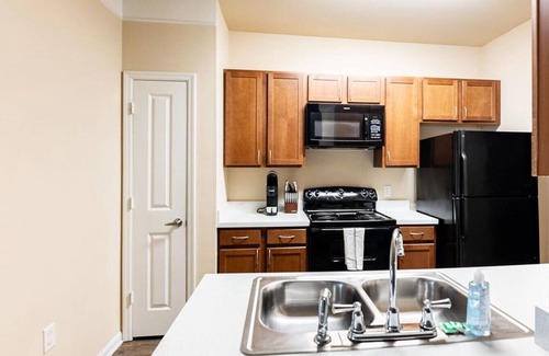 Goose Creek Apartment | Modern St. James at Goose Creek: Pet-Friendly 1 Bedroom