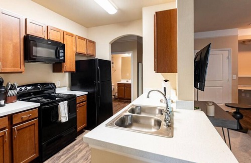 Goose Creek Apartment | Modern St. James at Goose Creek: Pet-Friendly 1 Bedroom