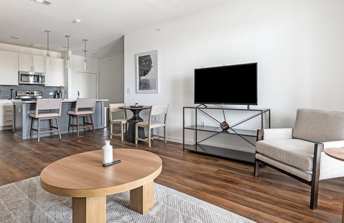 Austin Apartment | Landing at The Artesian at Bee Cave - 1 Bedroom.