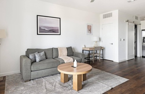 Austin Apartment | Landing at The Artesian at Bee Cave - 1 Bedroom.