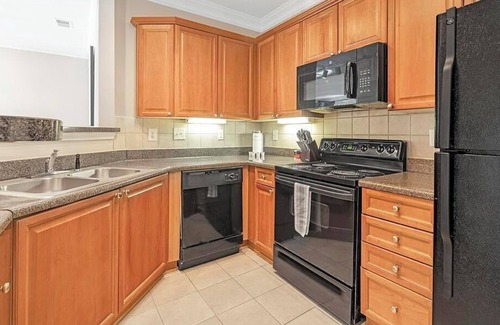 Duluth Apartment | Relax at The Berkeley - 2 Bedroom Retreat in Downtown Duluth