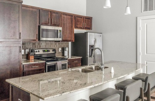 Buda Apartment | Landing at The Green at Plum Creek - 2 Bedrooms.