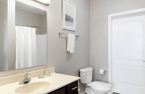 Worthington Apartment | Discover The Heights at Worthington Place - 1 Bedroom Retreat