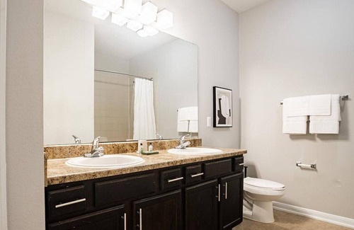 Atascocita Apartment | Discover The Henry at Woodland Hills - Family-Friendly Retreat