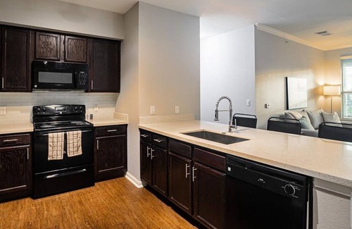 Atascocita Apartment | Discover The Henry at Woodland Hills - Family-Friendly Retreat