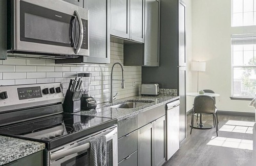 Woodland Heights Apartment | Discover The Jamestown Apartment Flats - Pet Friendly Studio