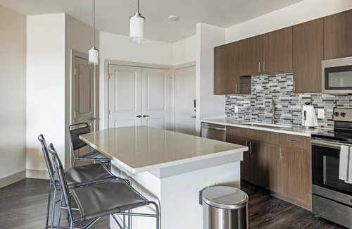 Vickery Meadow Apartment | Experience Comfort at The Mark at Midtown in Northeast Dallas