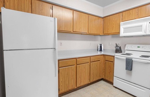 Greenwich Apartment | Discover The Remington Apartments: 1 Bedroom in Wichita