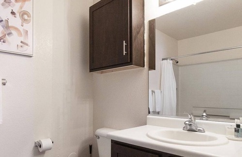 El Paso Apartment | Discover The Retreat at Mesa Hills - 1 Bedroom Escape