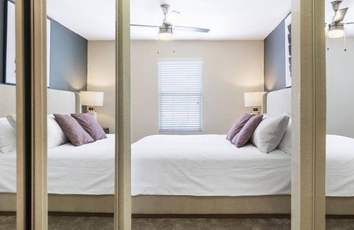 El Paso Apartment | Discover The Retreat at Mesa Hills - 1 Bedroom Escape