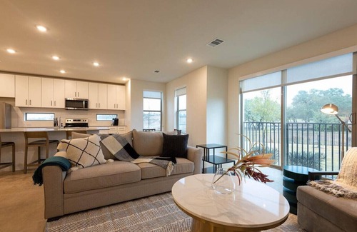 Austin Apartment | Explore Downtown Austin at The Saint Mary - 2 Bedrooms