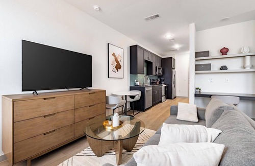 Northside Apartment | Landing at The Standard on the River - Studio i.