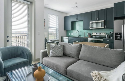 Northside Apartment | Landing at The Standard on the River - Studio i.