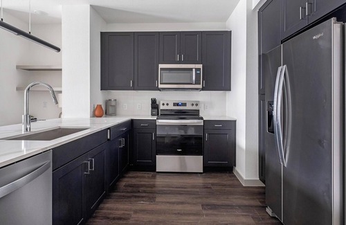 Northside Apartment | Landing at The Standard on the River - 1 Bedroo.