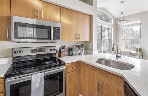 Westridge Apartment | Discover Comfort at The Bluffs: 1 Bedroom in Westridge