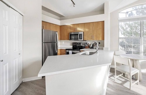 Westridge Apartment | Discover Comfort at The Bluffs: 1 Bedroom in Westridge