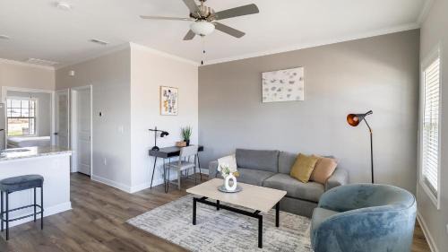 Huntsville Apartment | Landing at The Cottages at Oak Grove Dairy - Huntsville