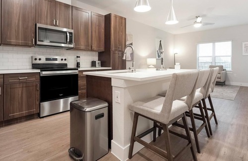 Seguin Apartment | Landing at The Virginia - 1 Bedroom in Seguin