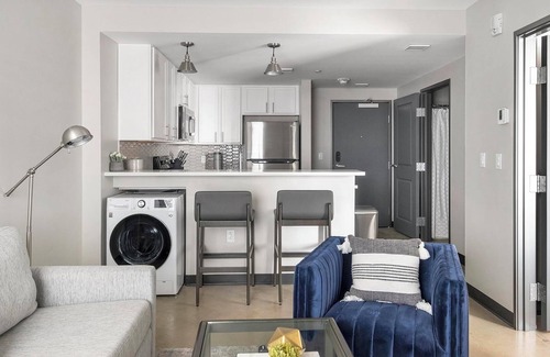 Five Points South Apartment | Landing at Tower on Tenth - 1 Bedroom in Five P.