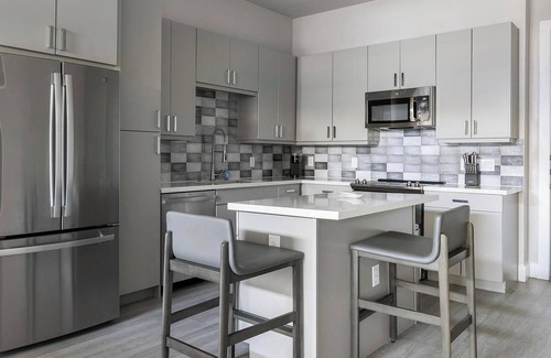 Round Rock Apartment | Discover Bellrock La Frontera - Downtown Round Rock Retreat