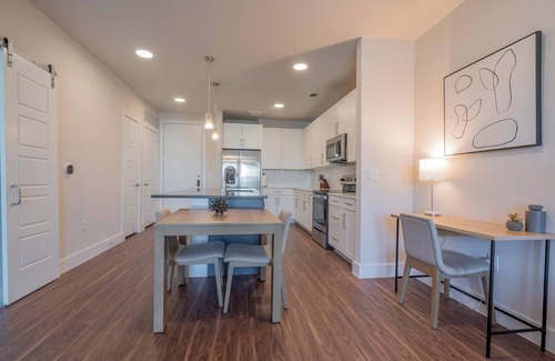Wetmore Apartment | Landing | Chic 1BD, Clubhouse, Gym