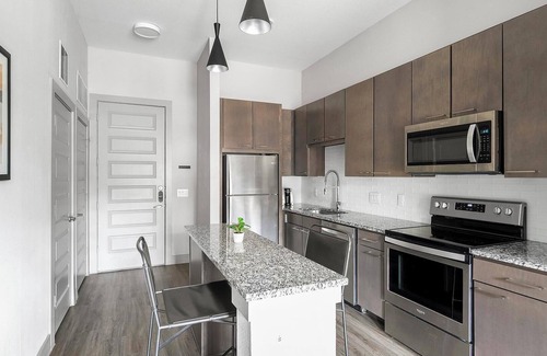 Montopolis Apartment | Pet-Friendly Retreat at Bridge in Montopolis with Pool