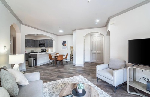 Corryville Apartment | Landing | Chic 2BD, Gym, Clubhouse