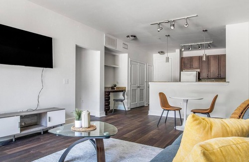 Irving Apartment | Relaxing Retreat at City North - 1 Bedroom in Valley Ranch