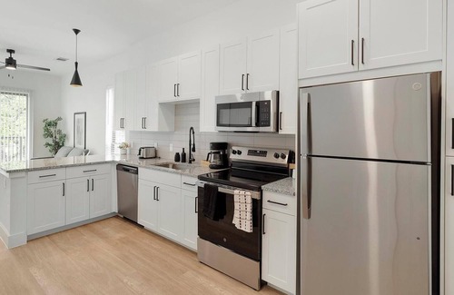 Denton Apartment | Landing | Incredible 1BD in Denton