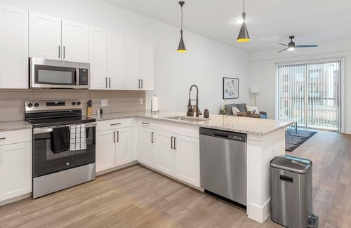 Denton Apartment | Landing | Incredible 1BD in Denton