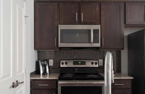Buda Apartment | Landing | Incredible 1BD, Pool, Clubhouse