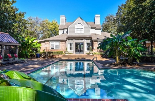 Germantown Apartment | Landing | Incredible 1BD, Pool, Gym