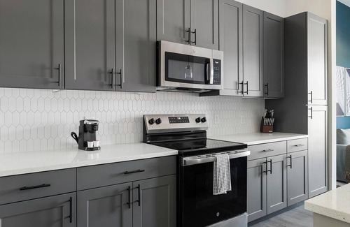 MLK Apartment | Landing | Incredible 1BD, Yoga Studio, Gym